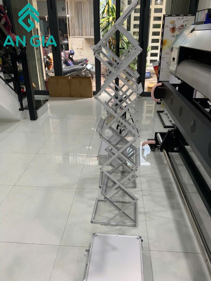 Kệ Ziczac – Kệ Brochure